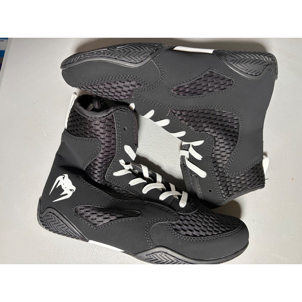 Venum Contender Boxing Shoes Mens 6 Black White Mesh Mid Cut Training Boots